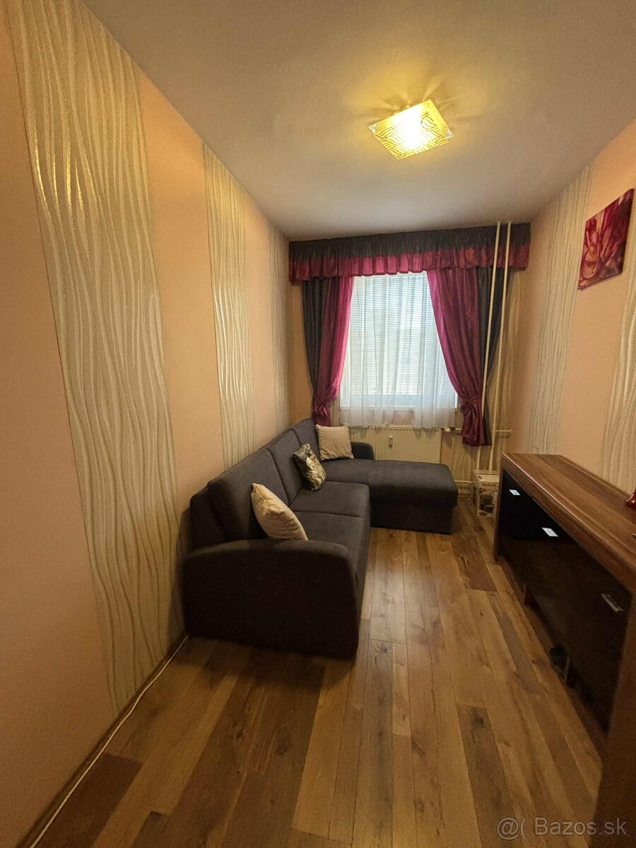 3 izbový byt v meste Dunajskej Stredy, ul. Nám.Priateľstva - 10