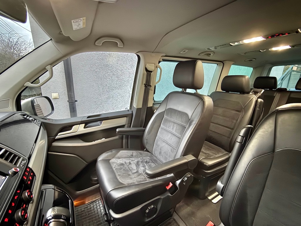 Volkswagen Multivan 2.0 TDI Highline 4M DSG 150kW A7 - 10