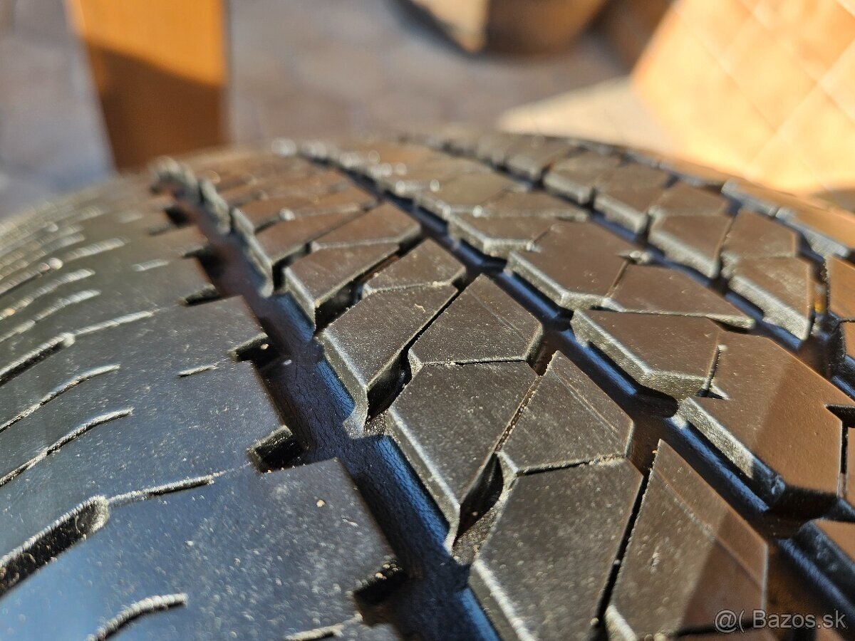 Alu R16 5x120 orig. VW AMAROK + letné 245/70 R16 - 10