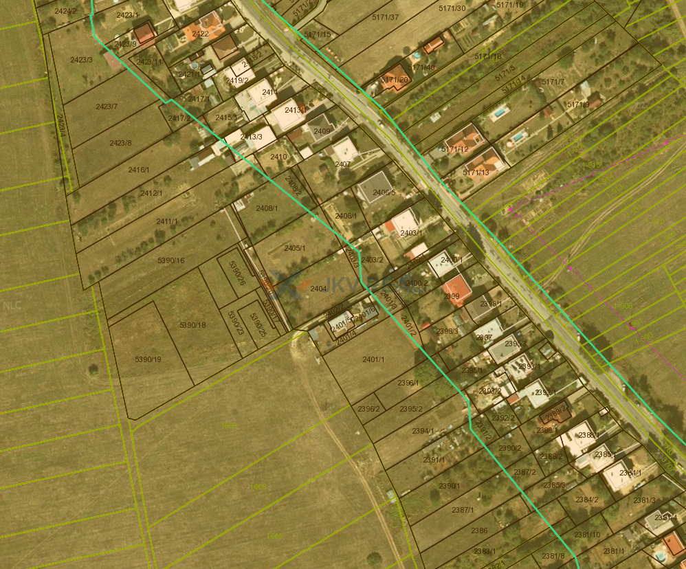 Na predaj pozemok o rozlohe 1 449 m² so záhradou a studňou v - 10