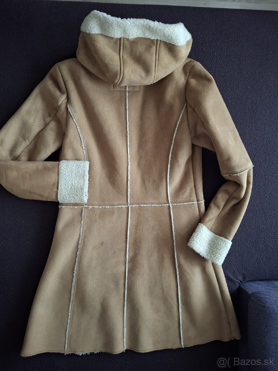 Dievčenský elegantný kabát. CRASH ONE. - 10