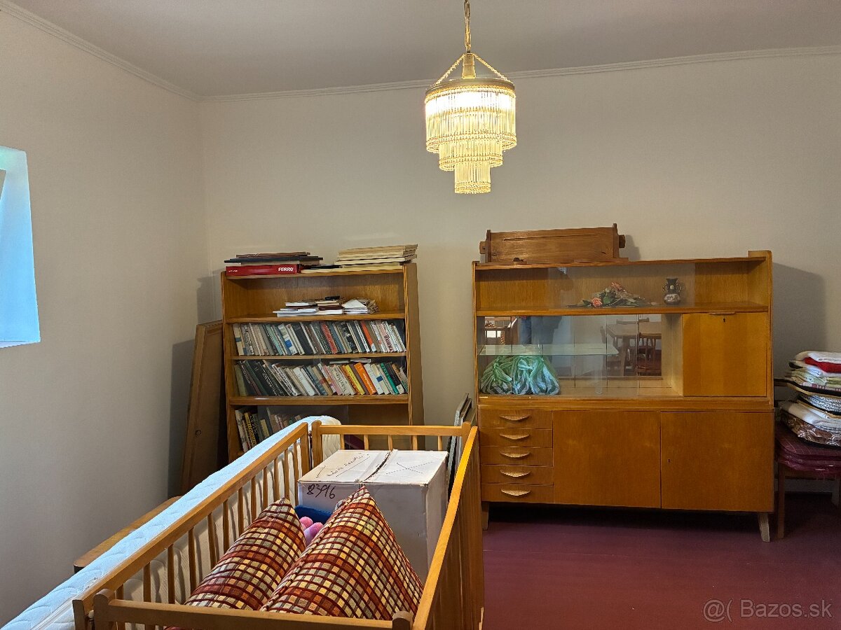 Rodinný dom 4.izbový + viničný domček s pozemkom - 10