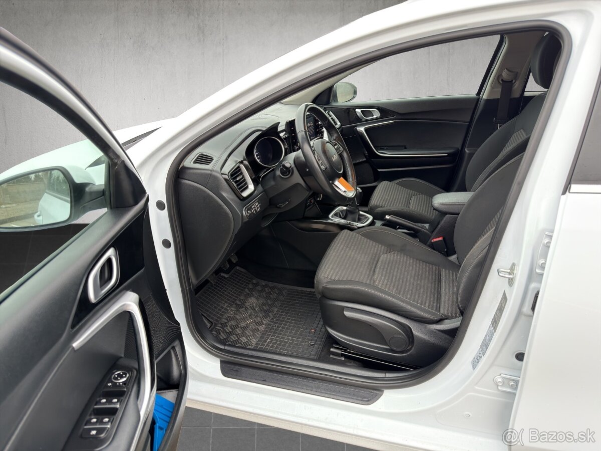 Kia Ceed SW 1.6 CRDi MHEV Gold - 10