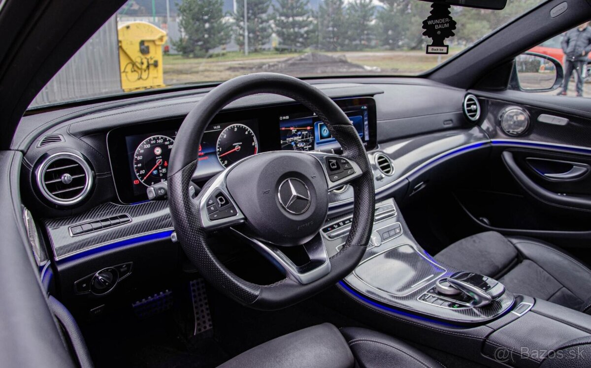 Mercedes-Benz E trieda Sedan 350 BlueTEC - 10