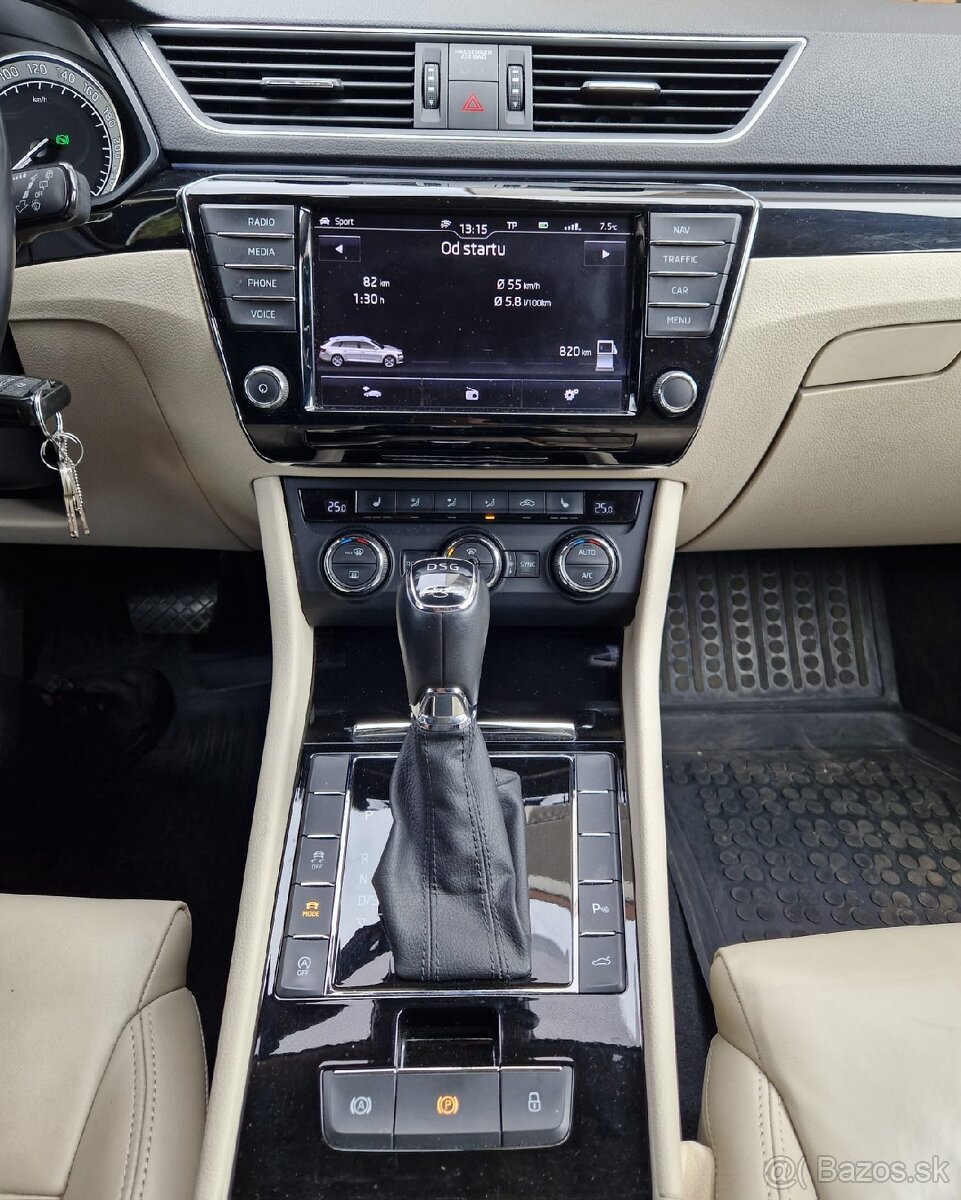 Predám Škoda Superb Combi L&K - 10