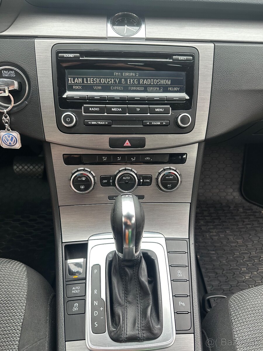 Volkswagen Passat B7 2.0 TDI DSG - 10