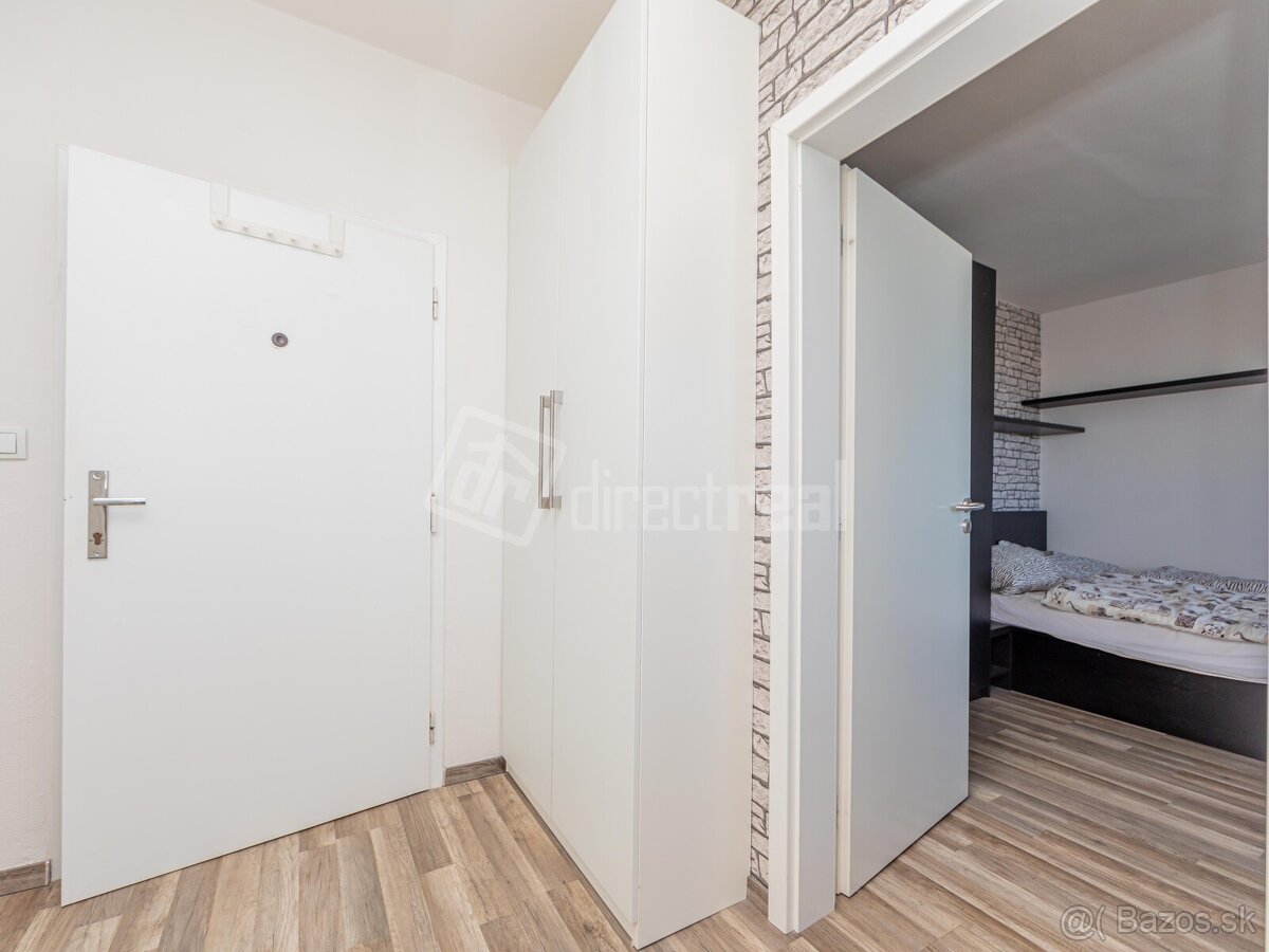 Predáme kompletne zrekonštruovaný byt pri centre Brati… - 10