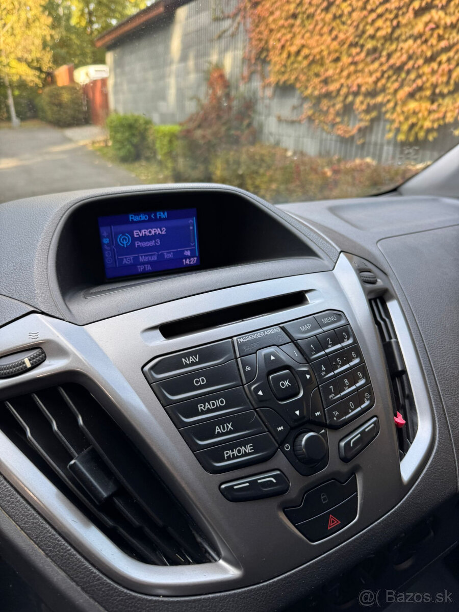 Ford Transit Custom 2.2 TDCi – 6 míst, 2014, tažné 3,1t - 10