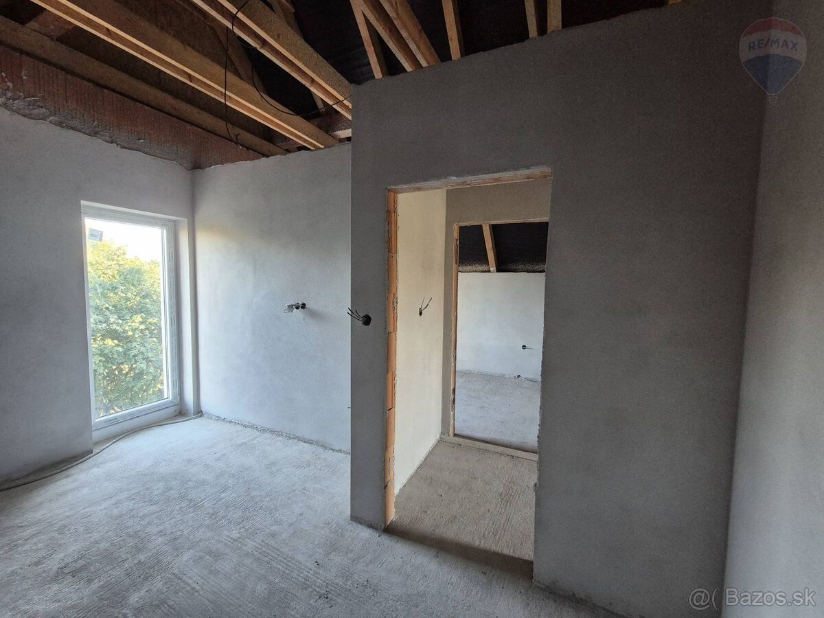 Poschodová novostavba RD na pozemku 468 m², Paňa - 10