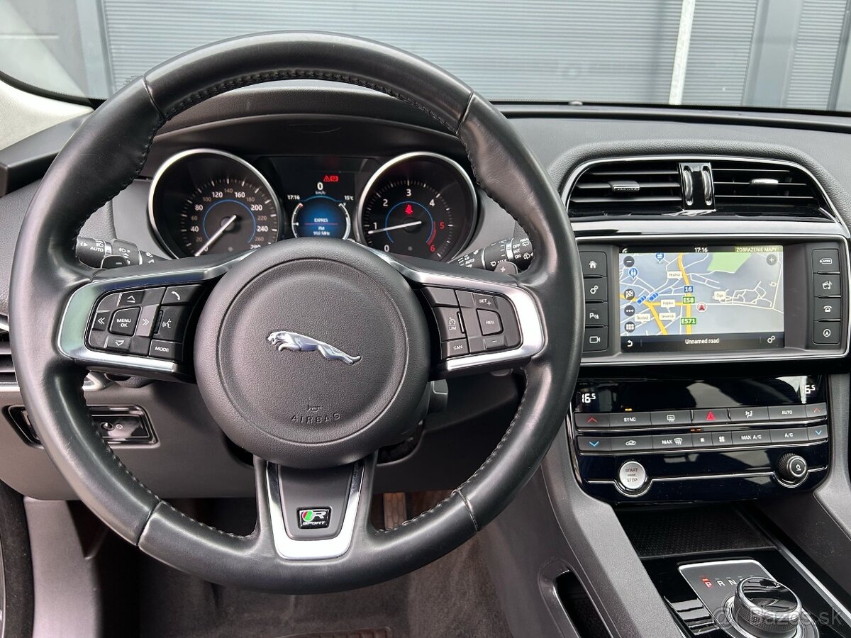 Jaguar F-Pace 2,0d AWD 132kw - 10