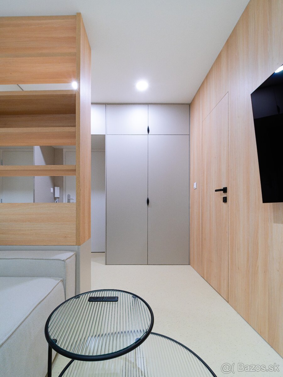 Prenájom Garsónka s balkónom - Žilina-centrum Hliny IV - 10