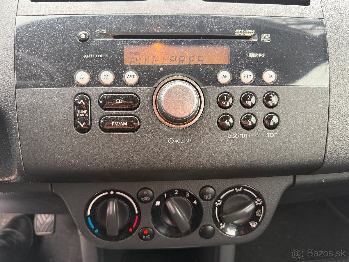 Suzuki SWIFT 4x4 1.3 - 10