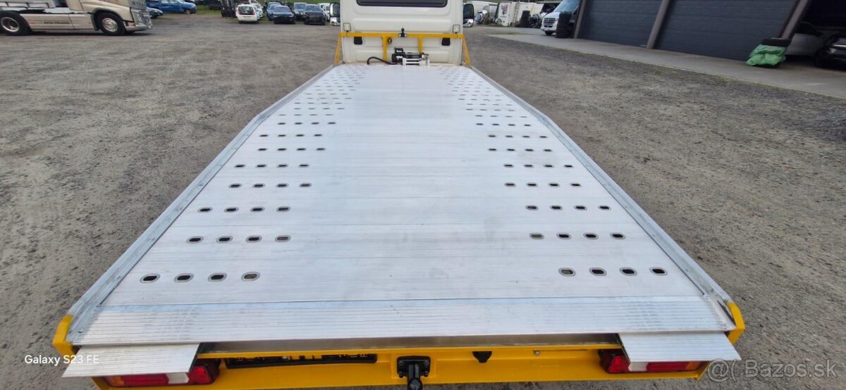 Odtahový špeciál Iveco Daily - 10