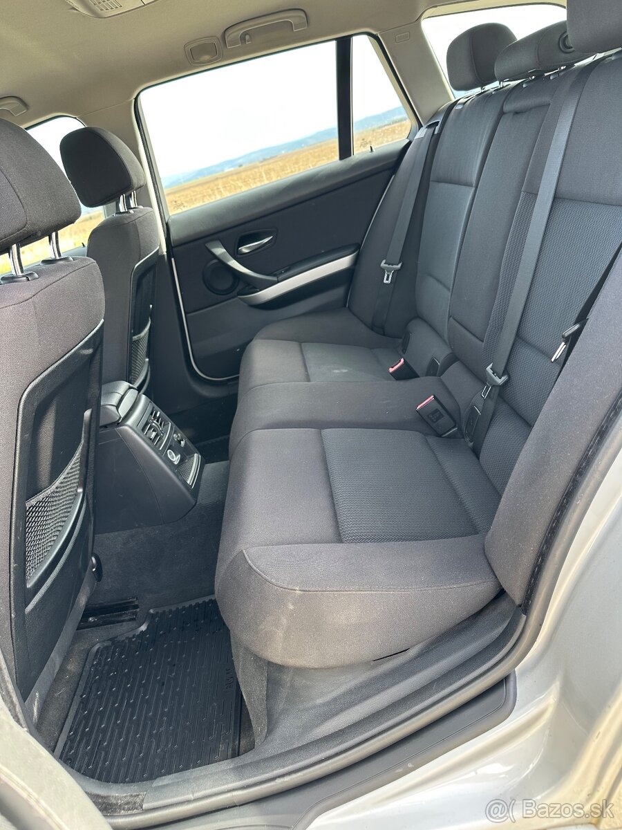 BMW RAD 3 E91 318i LCI - 10