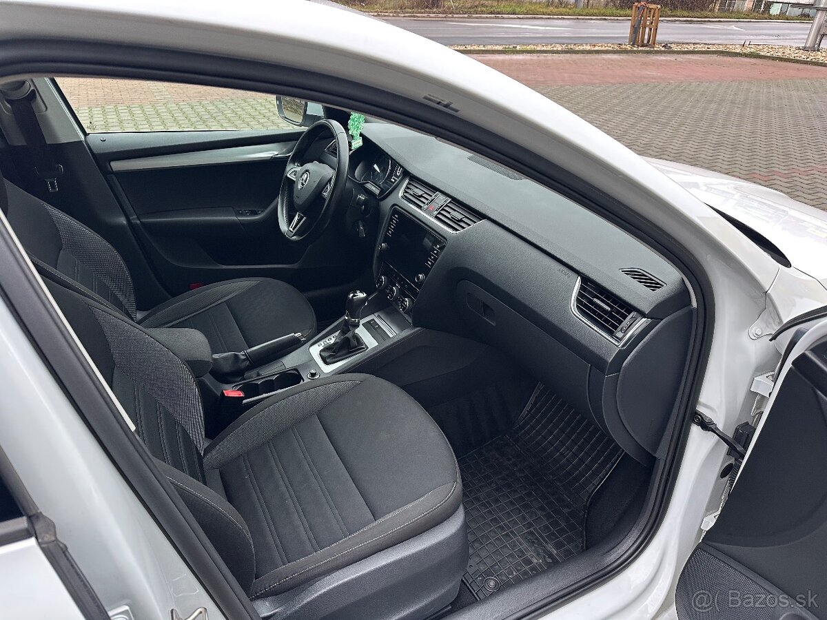 Škoda Octavia 3 2.0tdi Dsg - 10