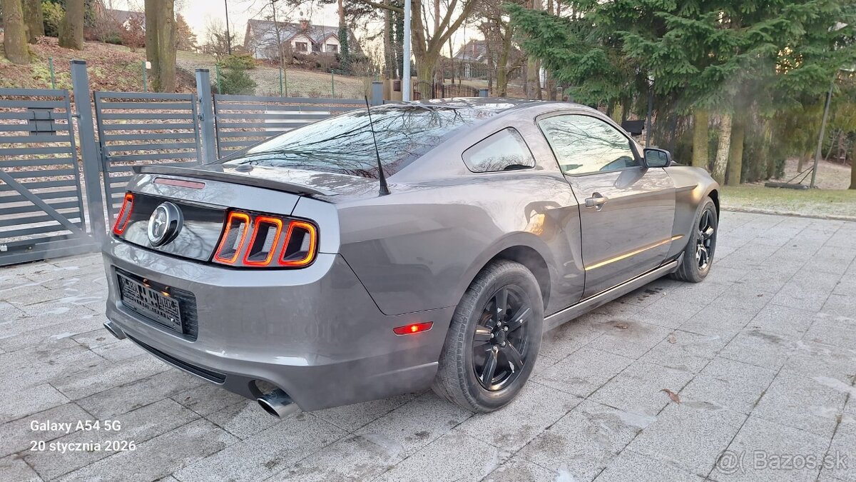 FORD MUSTANG 3.7 PREMIUM 2014 - 10