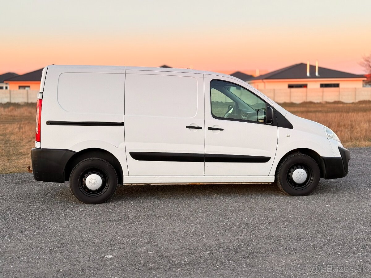 Peugeot Expert 1.6L L4 DOHC 16V - 10