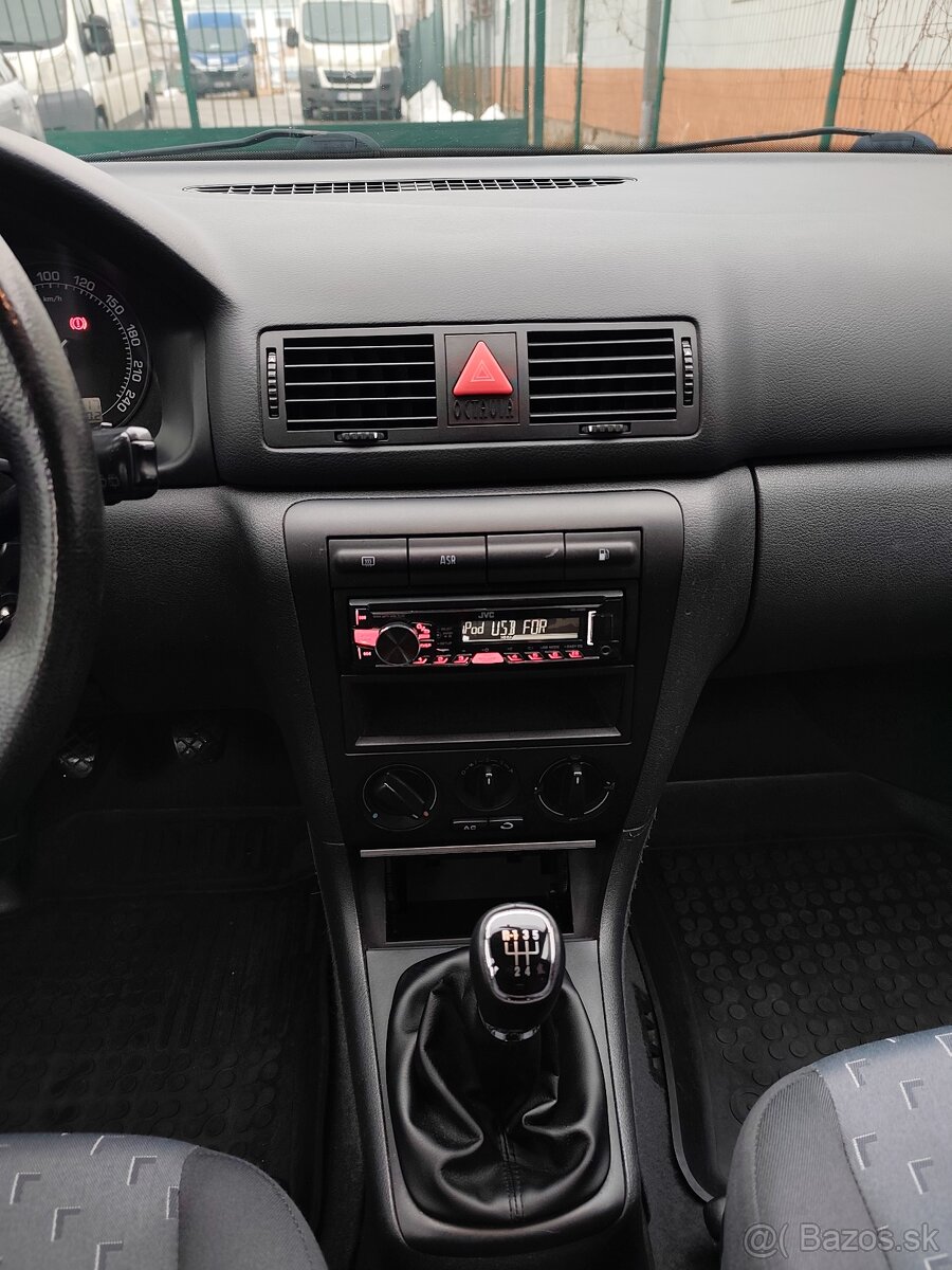 Predam Skoda Octavia 1, 1.6MPi 75KW/2001 - 10