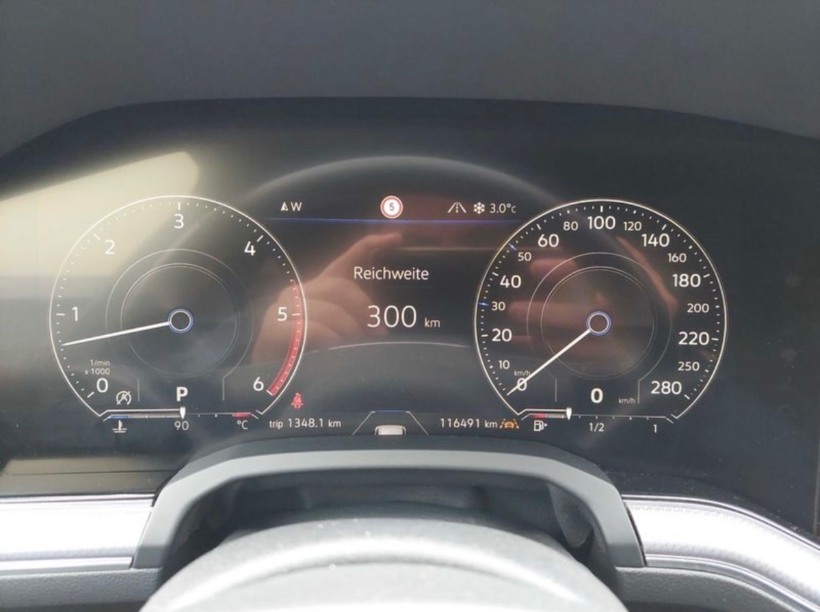 Volkswagen Touareg 3.0 V6 TDI R-Line 4Motion /vzduch +webast - 10