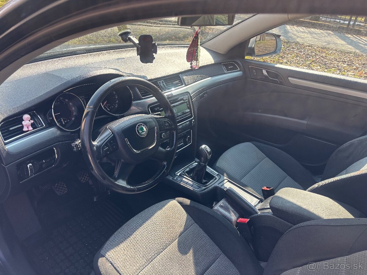 Škoda Superb 1.9 td - 10