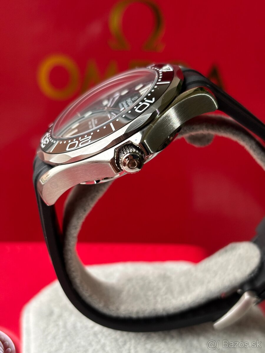 Omega Seamaster 300M, Rubber Strap, 42mm - 10