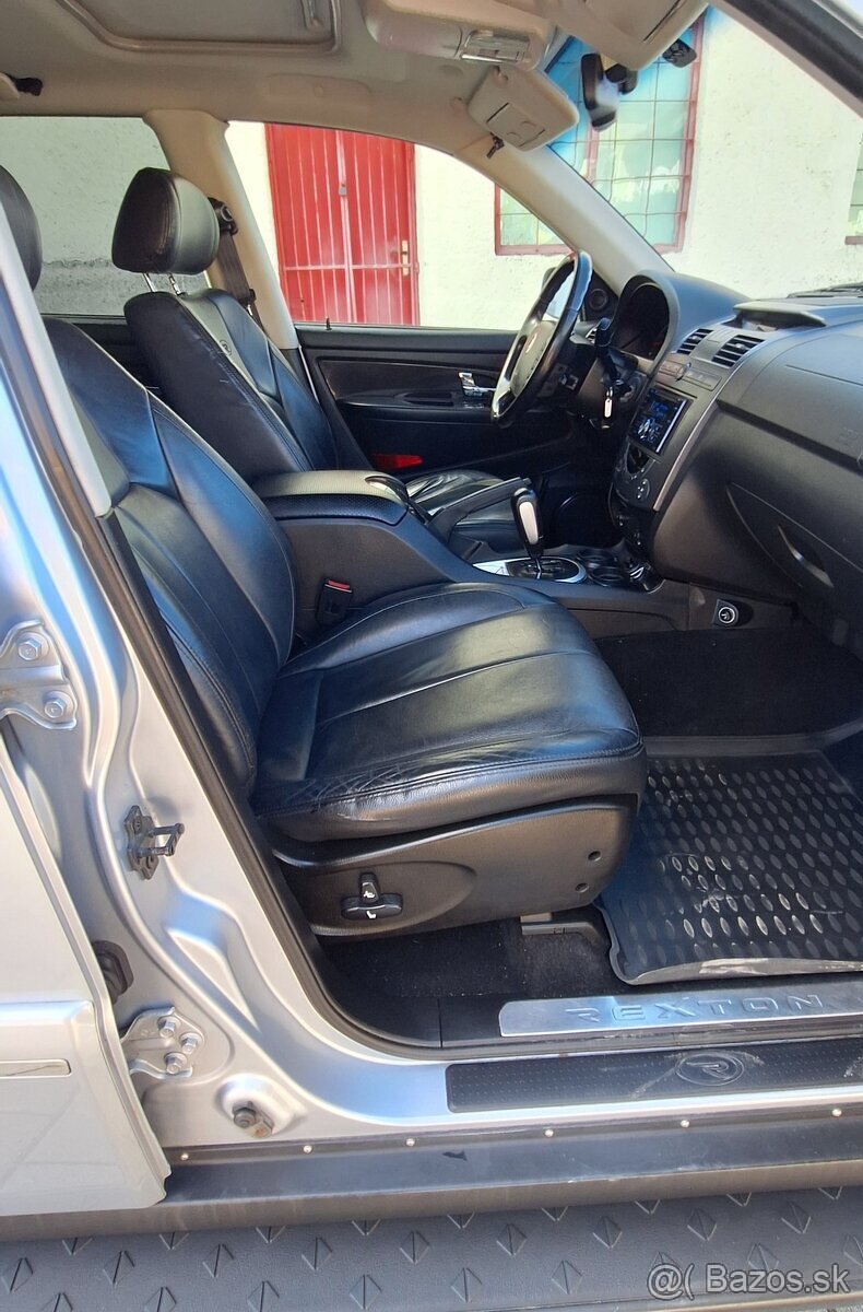 SsangYong Rexton 2.7 D - 10