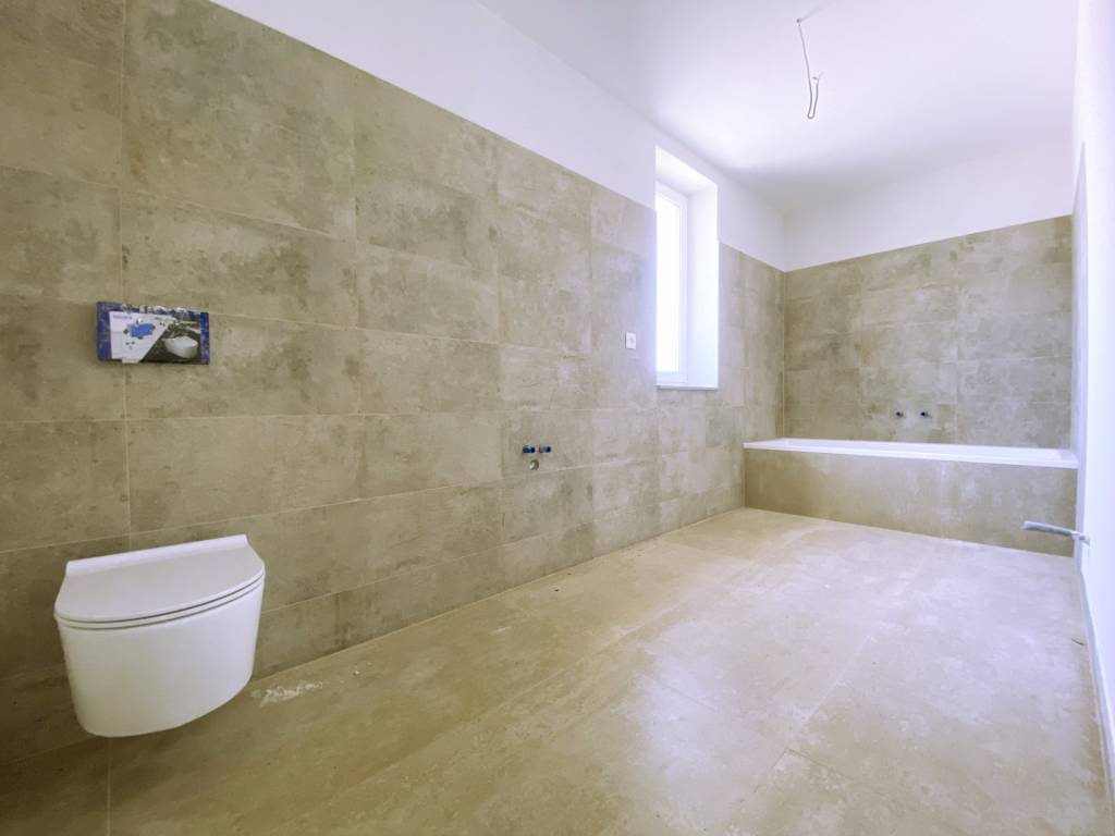 Úsporný 4 izbový poschodový rodinný dom - novostavba, Veľké - 10