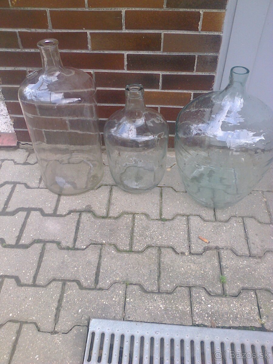 Demižony ,hasiaci prístroj , bandasky..... - 10