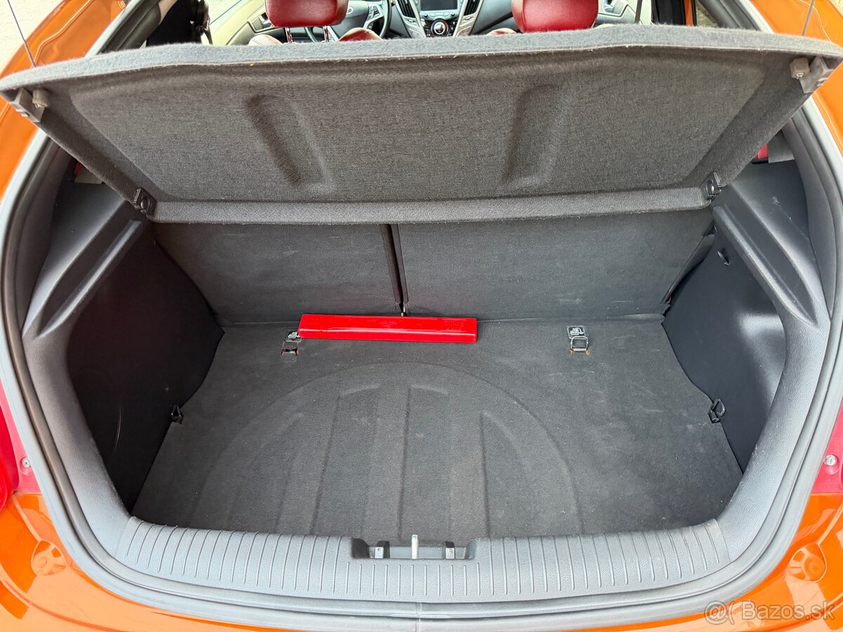 Hyundai Veloster 1.6 GDI - 10