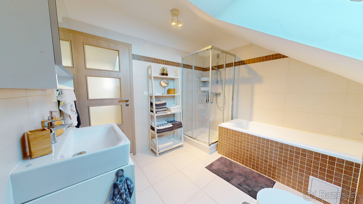 Na predaj priestranný 4-izbový dom v Stupave - 10