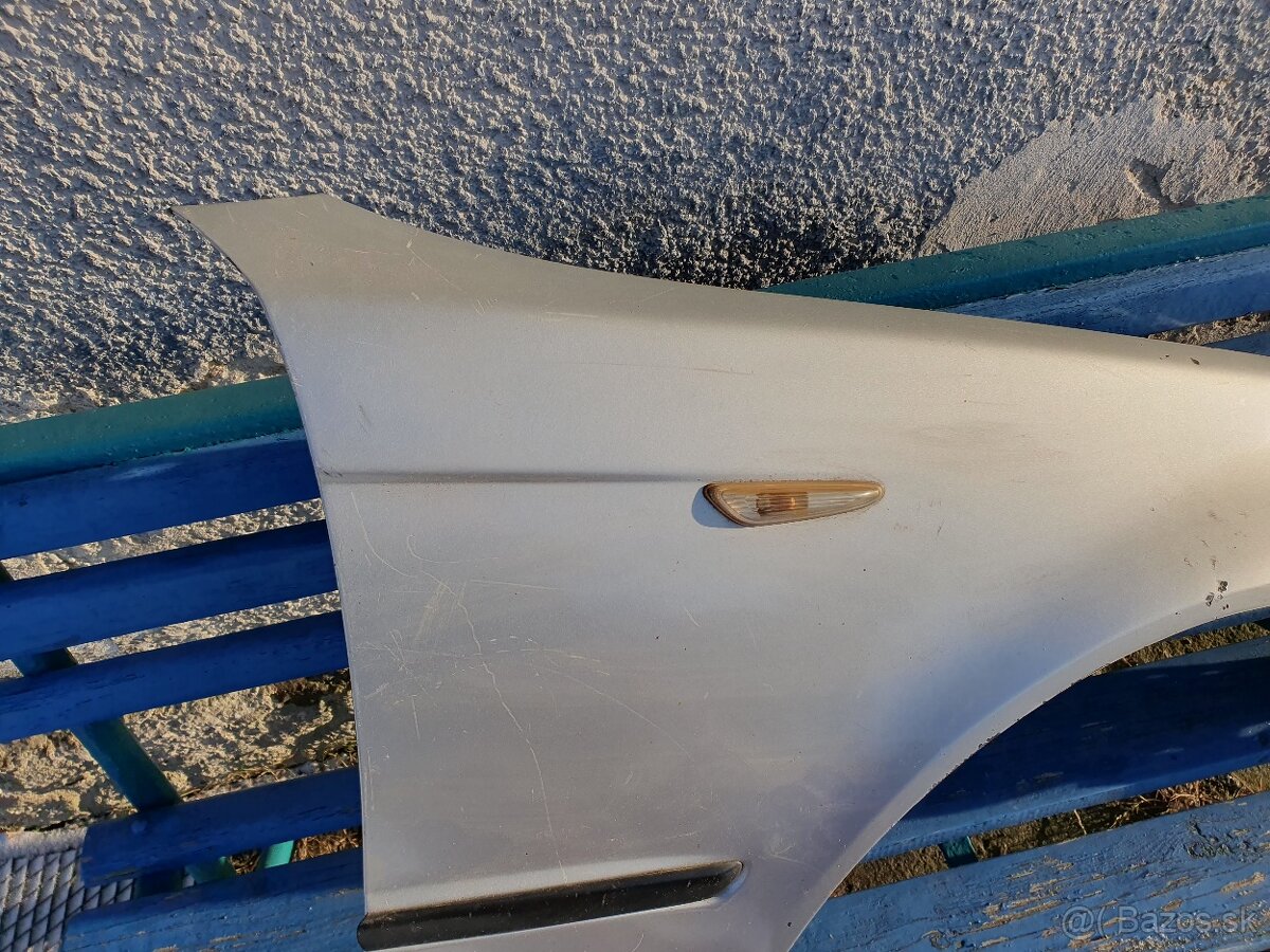 Blatníky BMW 3 E46 - 10