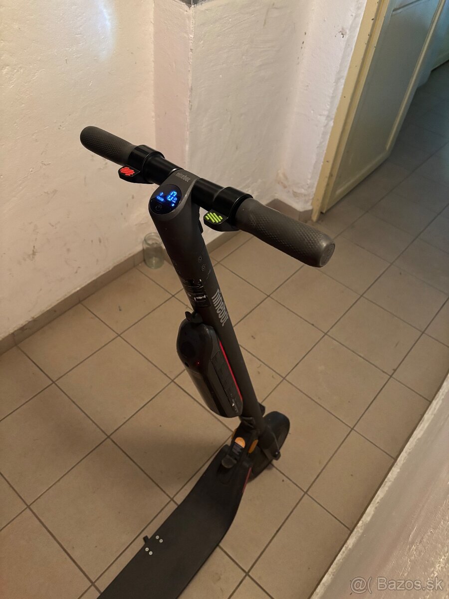 Segway Ninebot Kickscooter E25A - elektrická kolobežka - 10
