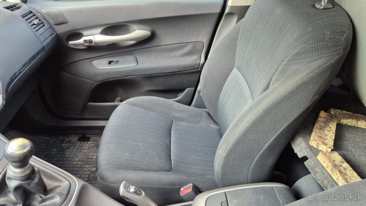 Toyota Auris 1,6i 91kw kód: 1ZR-FE - 10