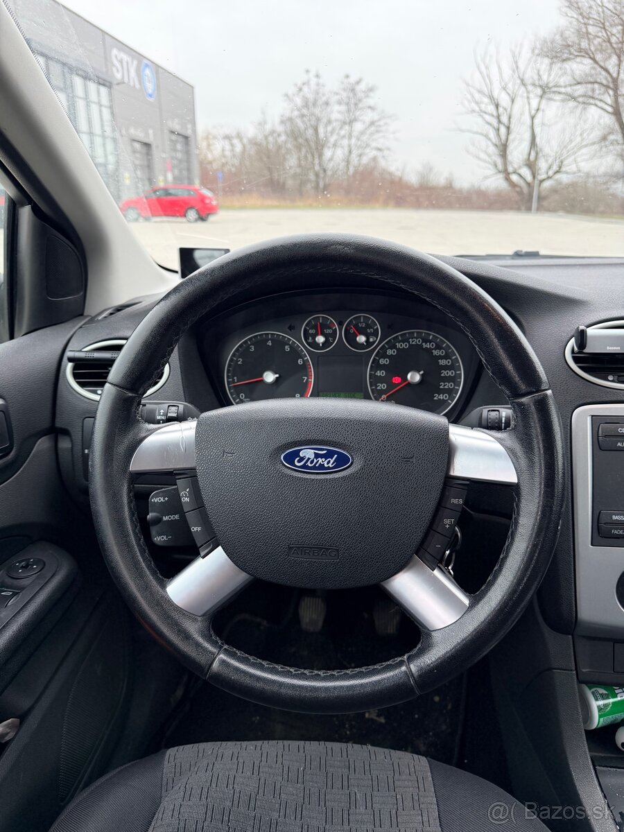 Ford FOCUS 2006 - 10