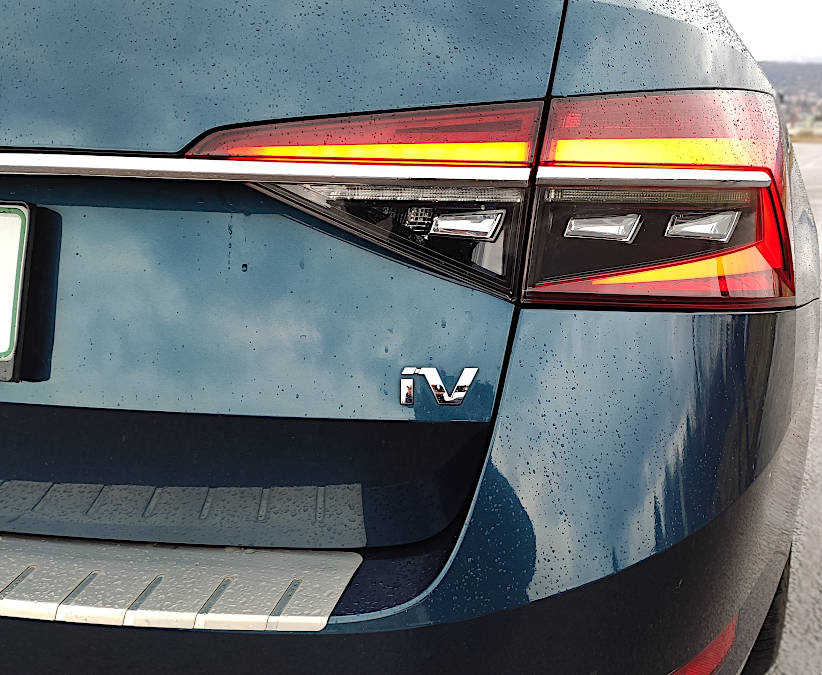 Škoda Superb IV kombi PHEV L&K - 10