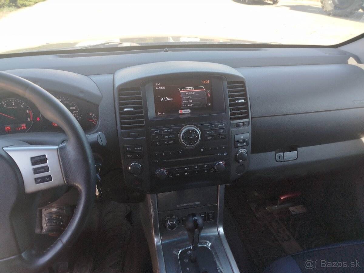 Nissan navara 3,0 v6 - 10