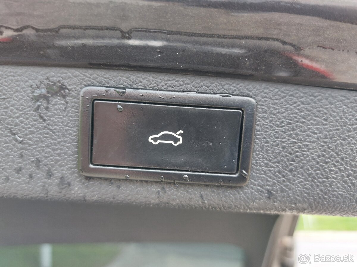 Škoda Superb Combi 1.6 TDI CR DPF Ambition - 10