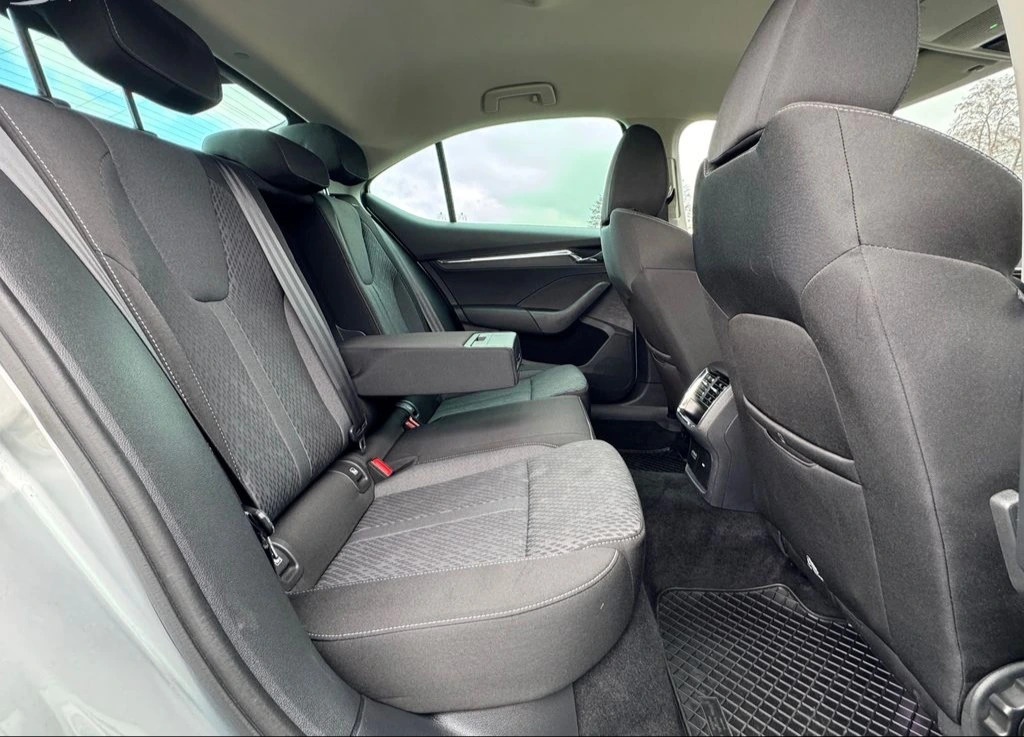 Škoda Octavia, 1.5TSI ČR DPH Style Plus - 10