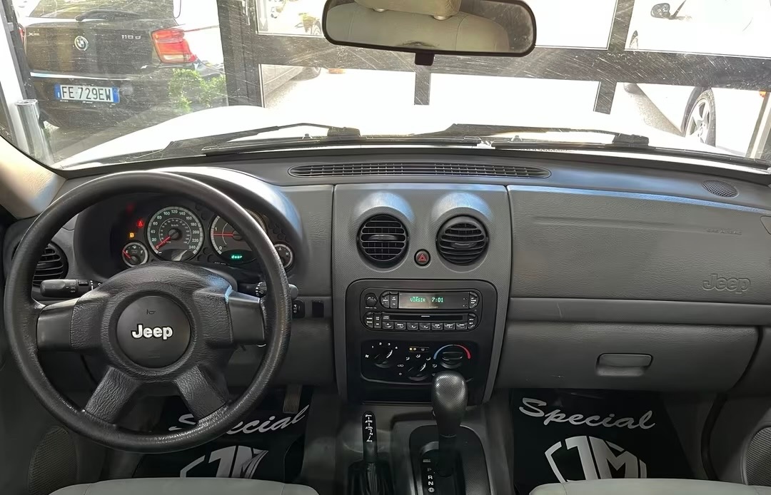 JEEP CHEROKEE 2.8 CRD SPORT - 10