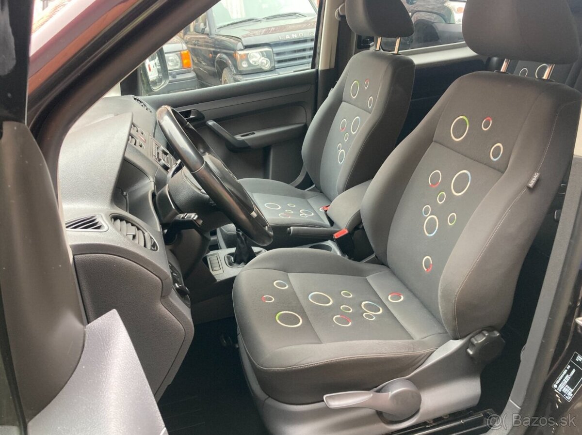 Volkswagen Caddy Maxi 2.0TDi 7 míst - 10
