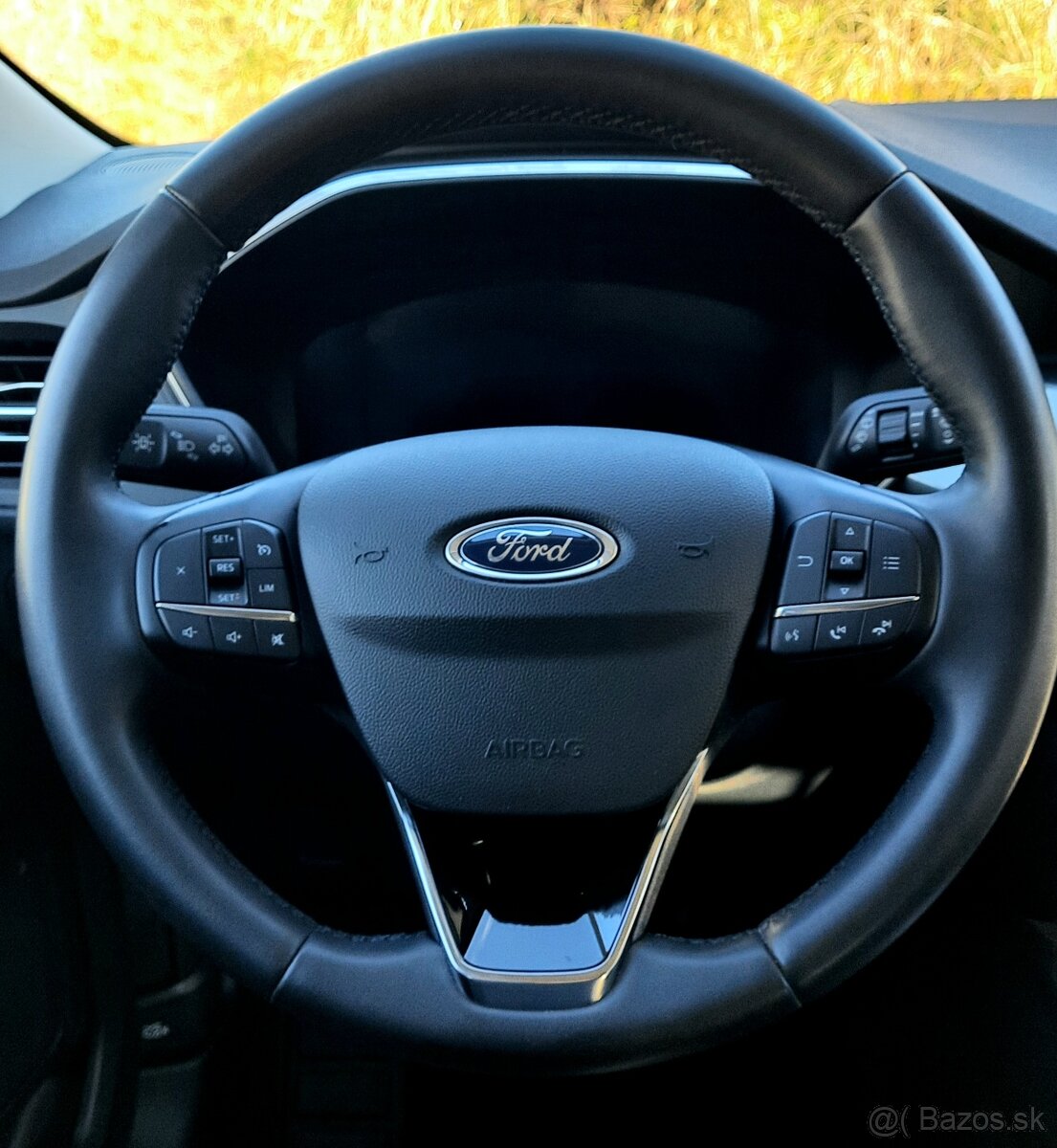 Predám Ford Kuga 2.5 Duratec HEV 190k Titanium eCVT - 10