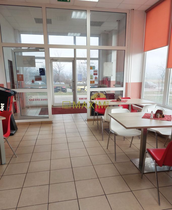 Ponúkame na predaj nebytový priestor na ul. J.Jonáša v Devín - 10