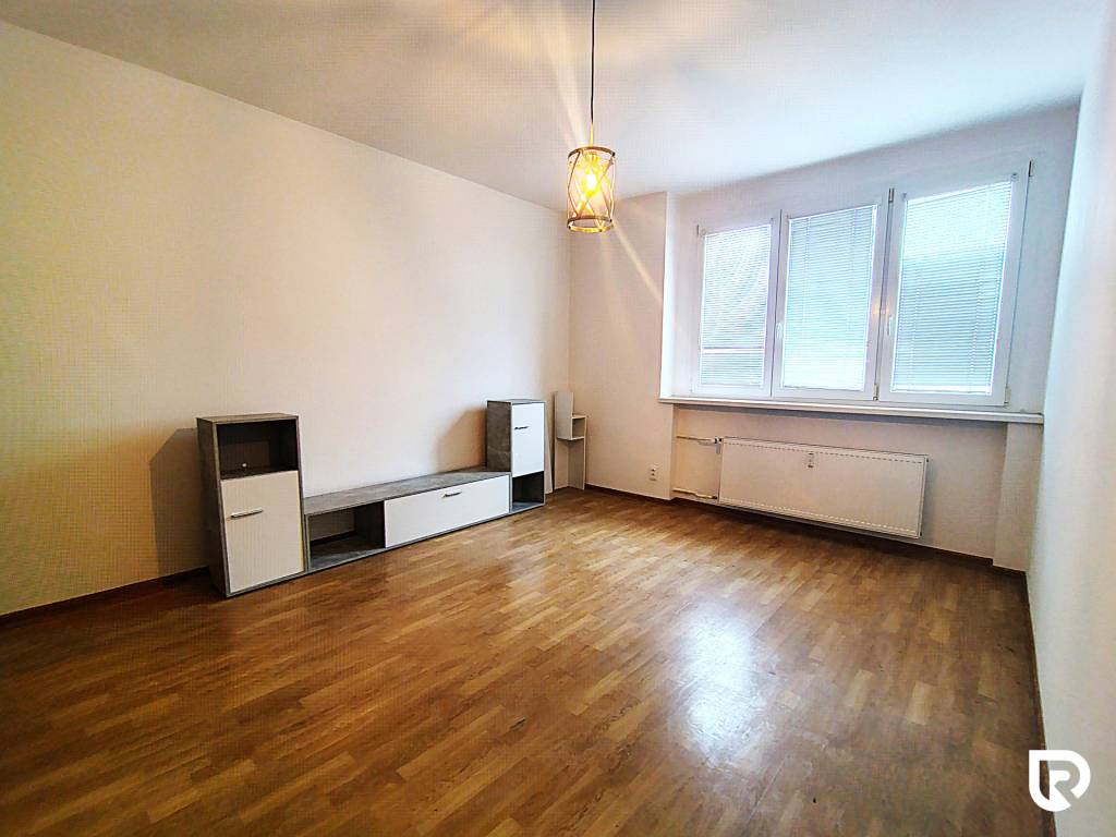 RADO | Dvojizbový byt v meste Holíč - 10