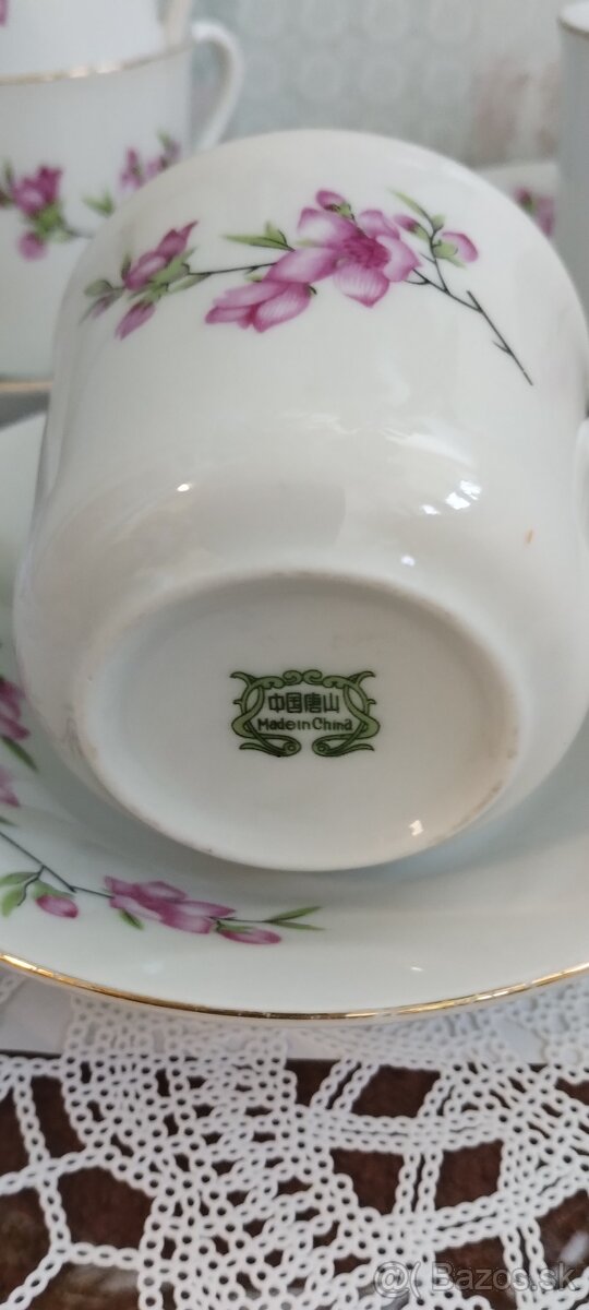 porcelánové šálky sad 4+4 - 10