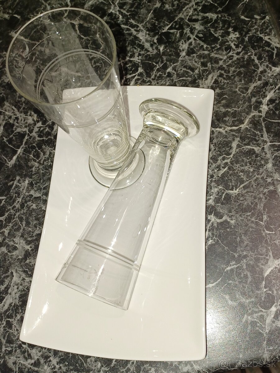 Predáme poháre a tácku. - 10