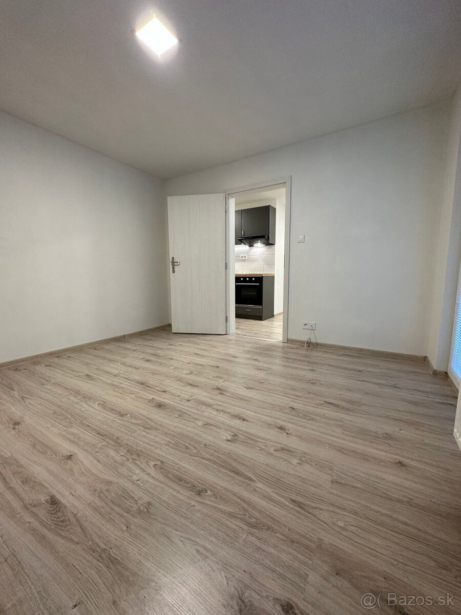 Prenájom 2-izbový byt v Handlovej - 10