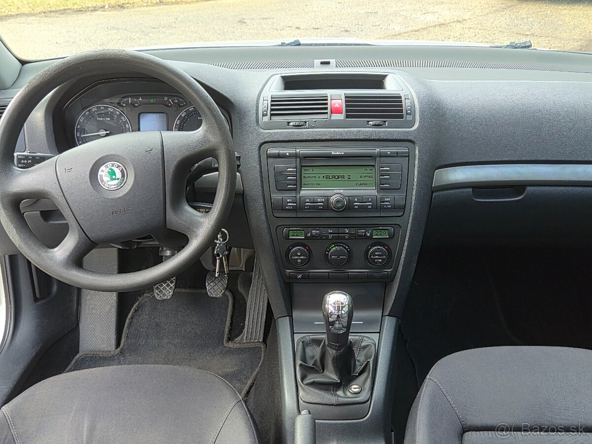 Škoda Octavia 1.6 MPi nová STK /EK - 10