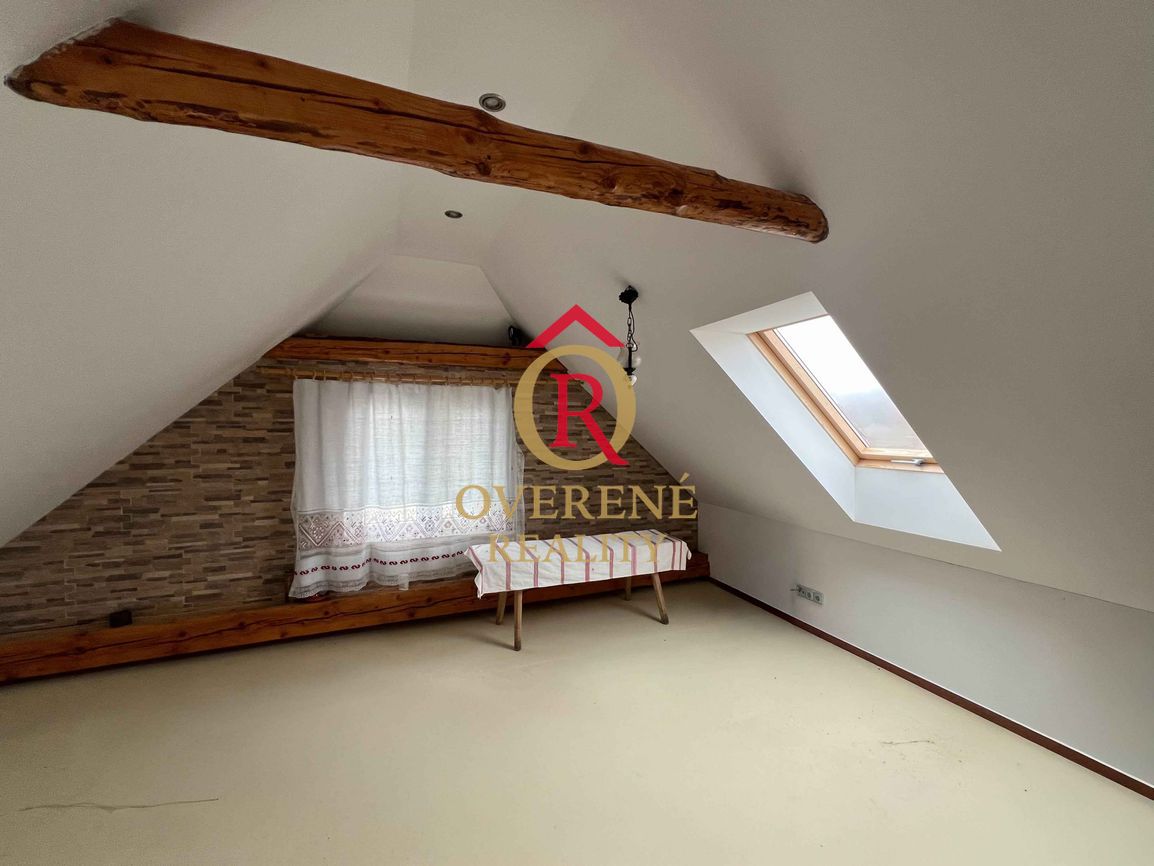 Zrekonštruovaný štýlový vidiecky dom pod Tatrami - ideálne n - 10