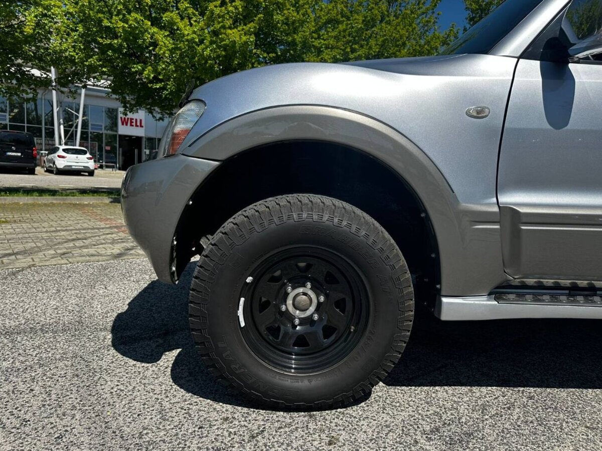 Mitsubishi Pajero 3.2 DI-D - 10