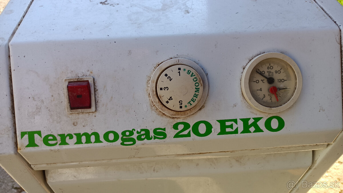 Plynový liatinový kotol, čerpadlo, expanzná tlaková nádoba - 10